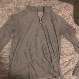 Nike lightweight 1/4 zip
